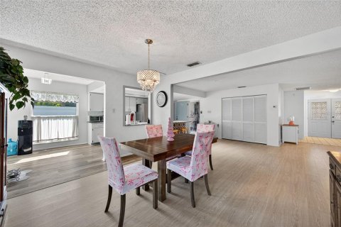 Villa ou maison à vendre à Port Richey, Floride: 3 chambres, 159.61 m2 № 1906521 - photo 16