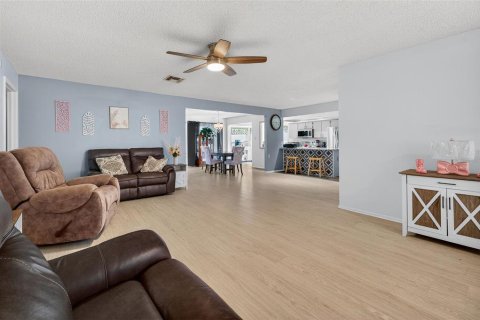Villa ou maison à vendre à Port Richey, Floride: 3 chambres, 159.61 m2 № 1906521 - photo 9