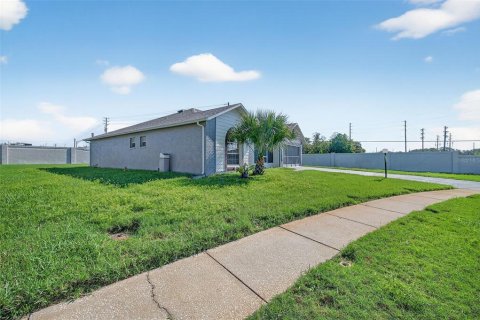 Villa ou maison à vendre à Port Richey, Floride: 3 chambres, 159.61 m2 № 1906521 - photo 3