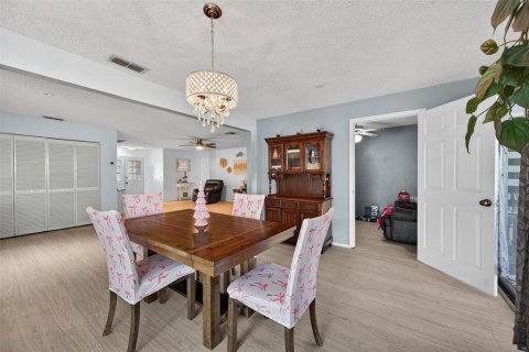 Villa ou maison à vendre à Port Richey, Floride: 3 chambres, 159.61 m2 № 1906521 - photo 15