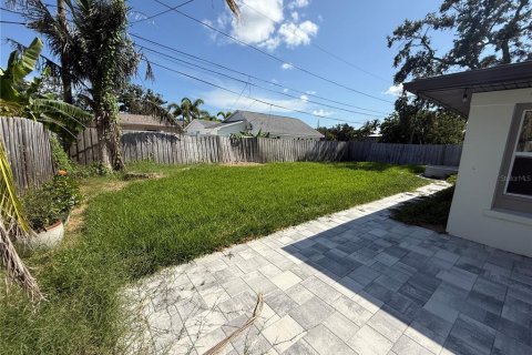House in Saint Petersburg, Florida 3 bedrooms, 133.5 sq.m. № 1870763 - photo 14