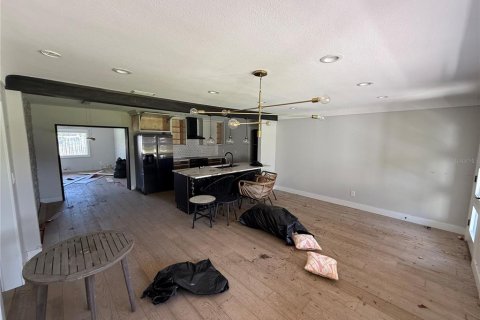 House in Saint Petersburg, Florida 3 bedrooms, 133.5 sq.m. № 1870763 - photo 24