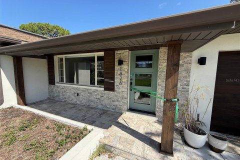 House in Saint Petersburg, Florida 3 bedrooms, 133.5 sq.m. № 1870763 - photo 22