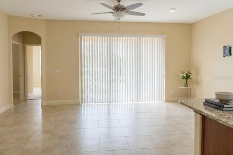 House in Orlando, Florida 4 bedrooms, 230.77 sq.m. № 2429512 - photo 4