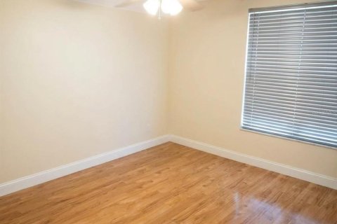 House in Orlando, Florida 4 bedrooms, 230.77 sq.m. № 2429512 - photo 17
