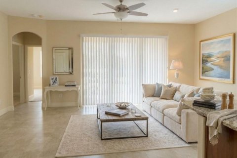 House in Orlando, Florida 4 bedrooms, 230.77 sq.m. № 2429512 - photo 3