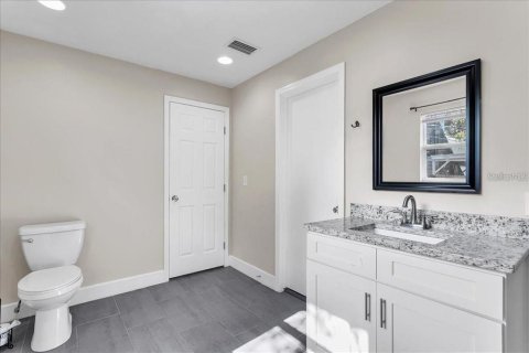 Apartamento en alquiler en Saint Petersburg, Florida, 2 dormitorios, 78.97 m2 № 1886791 - foto 13