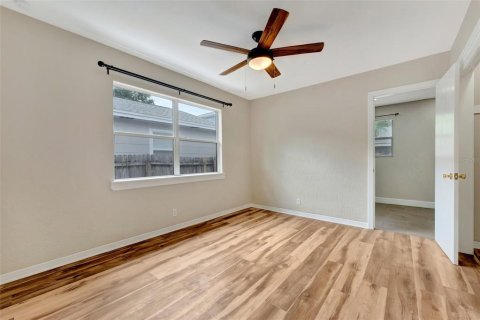 Apartamento en alquiler en Saint Petersburg, Florida, 2 dormitorios, 78.97 m2 № 1886791 - foto 9