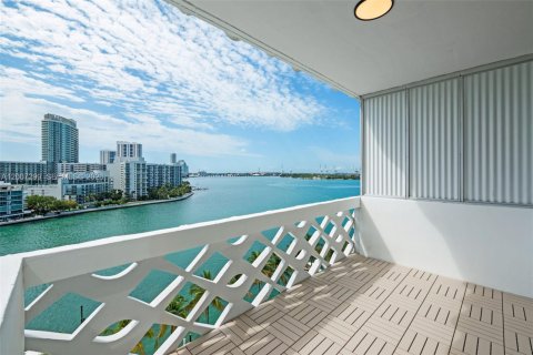House in Miami Beach, Florida 1 bedroom, 83.33 sq.m. № 2074574 - photo 20