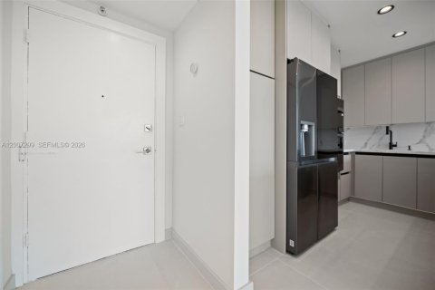 House in Miami Beach, Florida 1 bedroom, 83.33 sq.m. № 2074574 - photo 2