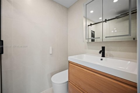 House in Miami Beach, Florida 1 bedroom, 83.33 sq.m. № 2074574 - photo 14