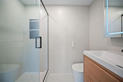 House in Miami Beach, Florida 1 bedroom, 83.33 sq.m. № 2074574 - photo 16