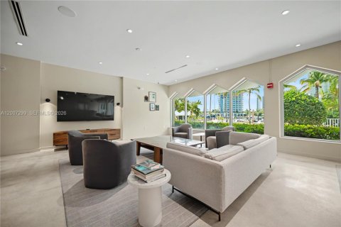 House in Miami Beach, Florida 1 bedroom, 83.33 sq.m. № 2074574 - photo 26