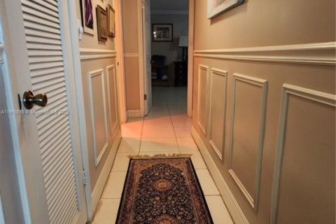 Купить кондоминиум в Халландейл-Бич, Флорида 2 спальни, 109.25м2, № 1966016 - фото 18