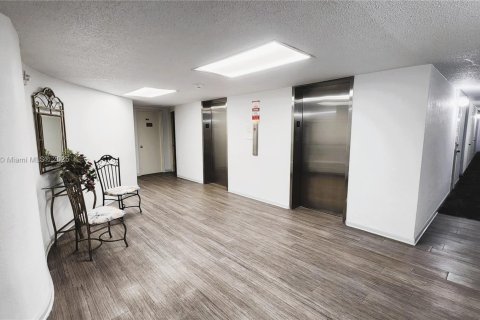 Купить кондоминиум в Халландейл-Бич, Флорида 2 спальни, 109.25м2, № 1966016 - фото 27