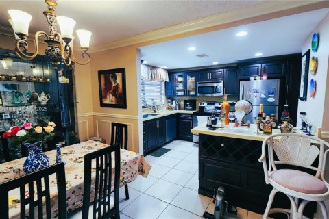 Купить кондоминиум в Халландейл-Бич, Флорида 2 спальни, 109.25м2, № 1966016 - фото 23