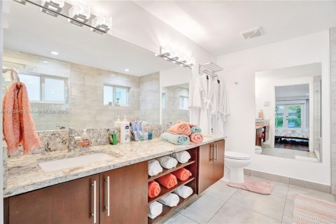 Снять в аренду виллу или дом в Майами-Гарденс, Флорида 4 спальни, 152.82м2, № 1956955 - фото 16