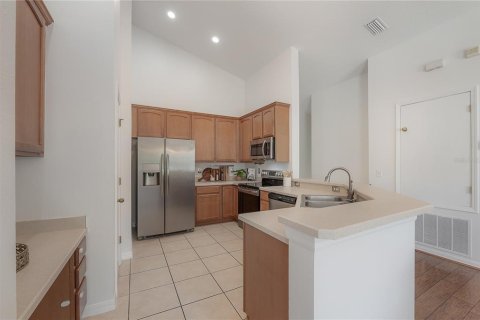 Townhouse in Wesley Chapel, Florida 2 bedrooms, 109.25 sq.m. № 1882757 - photo 7