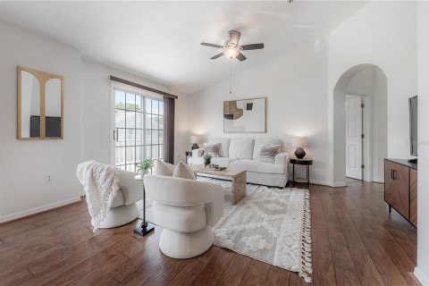 Townhouse in Wesley Chapel, Florida 2 bedrooms, 109.25 sq.m. № 1882757 - photo 6