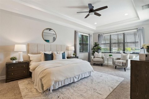 House in Orlando, Florida 5 bedrooms, 410.91 sq.m. № 2418340 - photo 20