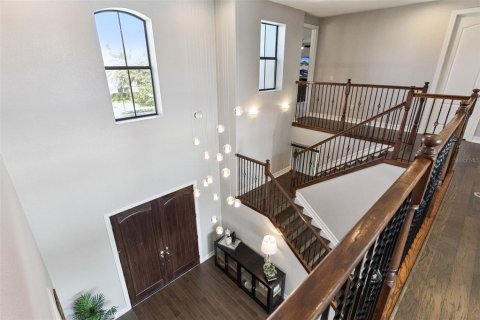House in Orlando, Florida 5 bedrooms, 410.91 sq.m. № 2418340 - photo 27