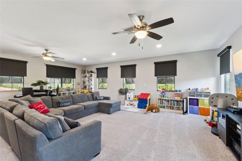 House in Orlando, Florida 5 bedrooms, 410.91 sq.m. № 2418340 - photo 30