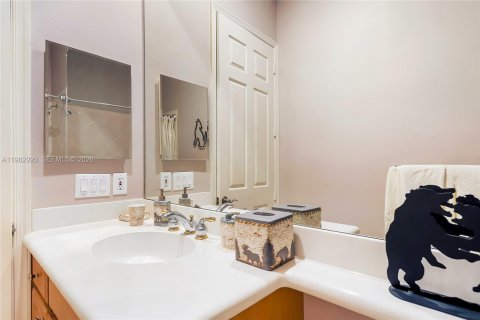 Villa ou maison à vendre à Coral Springs, Floride: 4 chambres, 251.02 m2 № 2053138 - photo 27