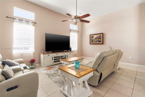 Villa ou maison à vendre à Coral Springs, Floride: 4 chambres, 251.02 m2 № 2053138 - photo 15