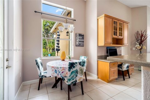 Villa ou maison à vendre à Coral Springs, Floride: 4 chambres, 251.02 m2 № 2053138 - photo 21