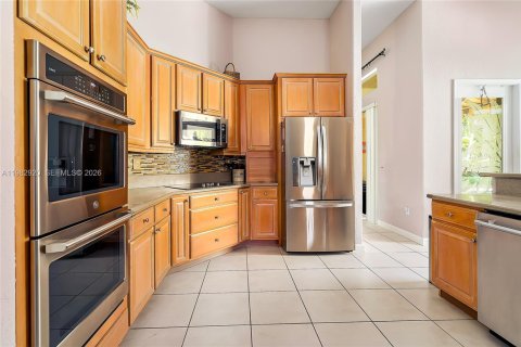 Villa ou maison à vendre à Coral Springs, Floride: 4 chambres, 251.02 m2 № 2053138 - photo 17