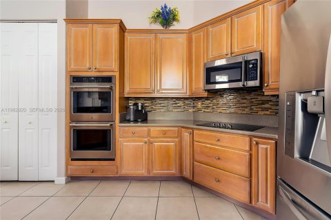 Villa ou maison à vendre à Coral Springs, Floride: 4 chambres, 251.02 m2 № 2053138 - photo 19