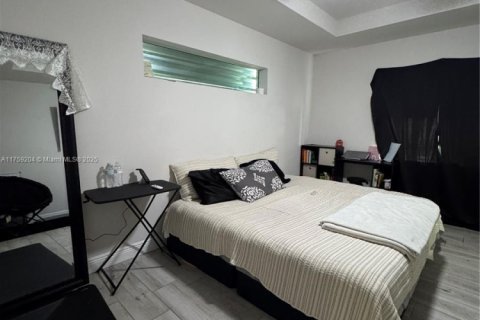 Купить виллу или дом в Кейп-Корал, Флорида 4 спальни, № 1939399 - фото 14