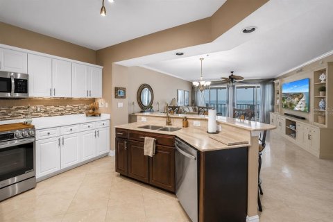 Condominio en venta en North Redington Beach, Florida, 3 dormitorios, 206.89 m2 № 2117752 - foto 10