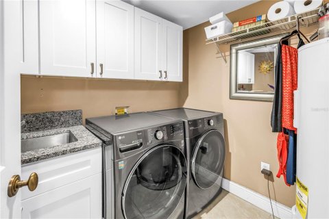 Condominio en venta en North Redington Beach, Florida, 3 dormitorios, 206.89 m2 № 2117752 - foto 30