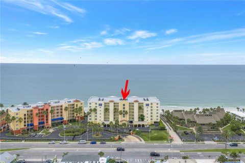 Condo in North Redington Beach, Florida, 3 bedrooms № 2117752