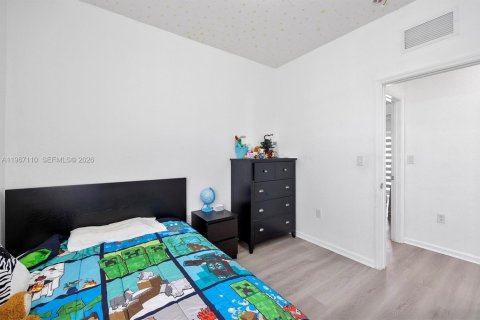 Adosado en venta en Homestead, Florida, 4 dormitorios, 159.42 m2 № 2029837 - foto 12