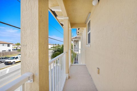 Adosado en venta en Homestead, Florida, 4 dormitorios, 159.42 m2 № 2029837 - foto 21