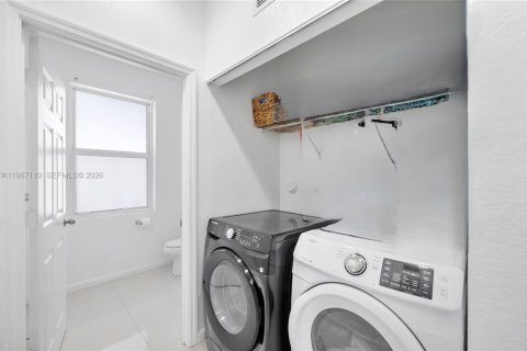 Adosado en venta en Homestead, Florida, 4 dormitorios, 159.42 m2 № 2029837 - foto 16