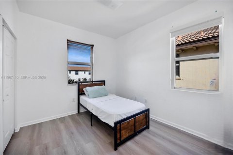 Adosado en venta en Homestead, Florida, 4 dormitorios, 159.42 m2 № 2029837 - foto 8