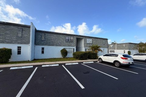 Condo in Winter Park, Florida, 1 bedroom  № 1847421 - photo 1