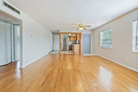 Condo in Winter Park, Florida, 1 bedroom  № 1847421 - photo 5
