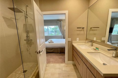 Touwnhouse à vendre à Kissimmee, Floride: 4 chambres, 218.88 m2 № 2299262 - photo 8