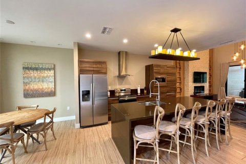 Touwnhouse à vendre à Kissimmee, Floride: 4 chambres, 218.88 m2 № 2299262 - photo 19