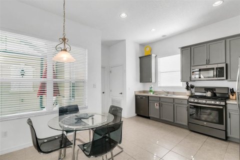Villa ou maison à vendre à Kissimmee, Floride: 3 chambres, 154.87 m2 № 2408555 - photo 7