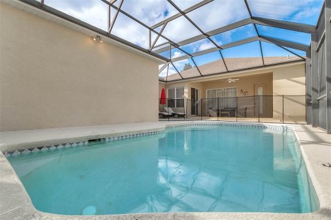 Villa ou maison à vendre à Kissimmee, Floride: 3 chambres, 154.87 m2 № 2408555 - photo 3