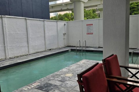 Condo in Miami, Florida, 1 bedroom  № 2035729 - photo 29