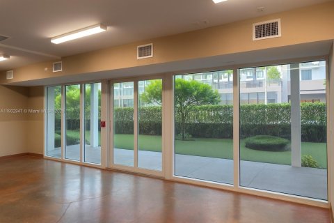 Immobilier commercial à vendre à Miami, Floride № 1954250 - photo 6
