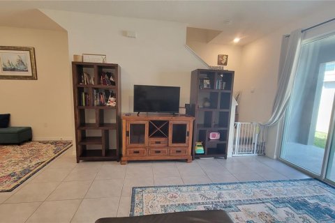 Adosado en alquiler en Wesley Chapel, Florida, 3 dormitorios, 155.43 m2 № 1608791 - foto 7