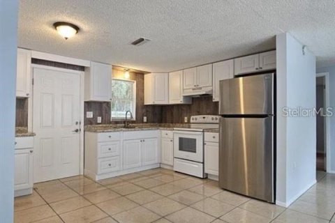 Casa en venta en Hudson, Florida, 2 dormitorios, 89.19 m2 № 2385857 - foto 2