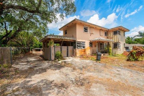 Villa ou maison à vendre à Miami, Floride: 5 chambres, 403.75 m2 № 2054465 - photo 2